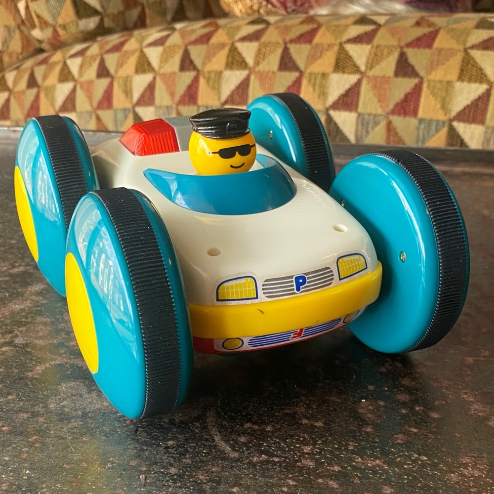 Childcraft Vintage Reversible Police//Fire Flip-N-Go Battery Operated Toy Car